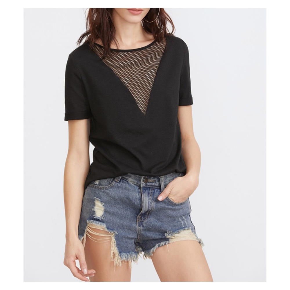 ♠️ NWOT ♠️ Nasty Gal-style short sleeve V neck mesh detail t-shirt